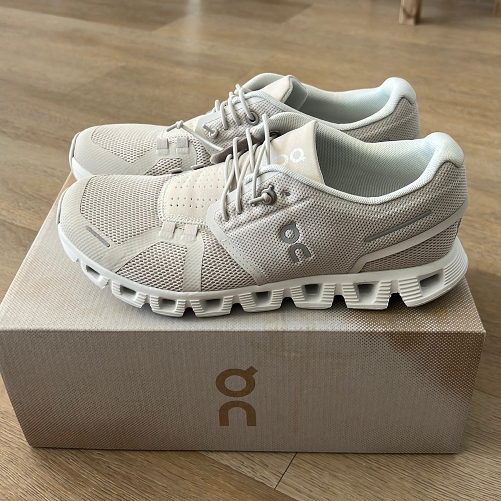 Brand new On Cloud Cloud 5 tennis shoes. The color is Pearl/white